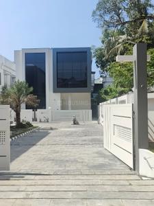 Image of 1950 Sq.ft 3.5 BHK Villa for sale in Maradu, Kochi for Rs. 18000000