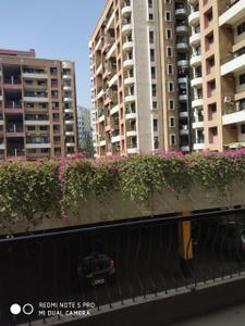 Balcony Image of 1250 Sq.ft 2 BHK Apartment / Flat for sale in Magarpatta Sylvania, Magarpatta City Pune for Rs. 16000000