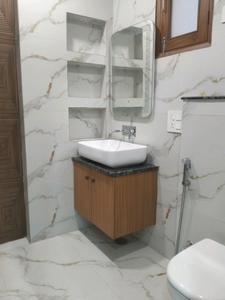 Bedroom One Image of 1305 Sq.ft 3 BHK Builder Floor for sale in Shahdara New Delhi for Rs. 15500000