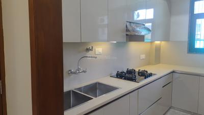 Kitchen Image of 1950 Sq.ft 4 BHK Apartment / Flat for sale in Sector 57 Gurgaon for Rs. 31500000