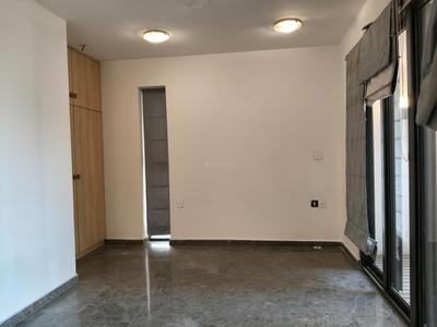 Bedroom Image of 2400 Sq.ft 4 BHK Builder Floor for sale in Lokhandwala Victoria, Worli Mumbai for Rs. 145000000