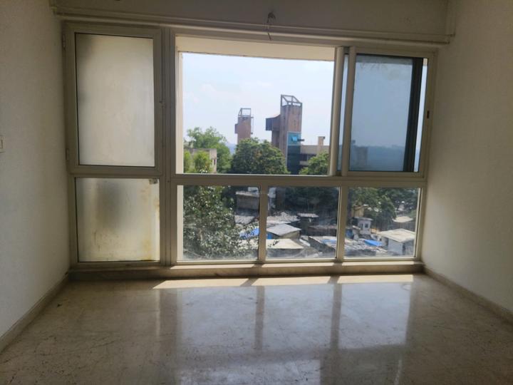 Crystal Isle 2 Living Room 1