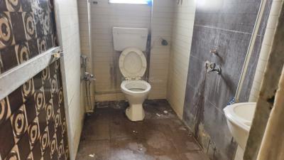 Bathroom Image of 575 Sq.ft 1 BHK Apartment / Flat for sale in Kavya Hill View, Kasarvadavali Thane for Rs. 4900000