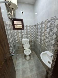 Bathroom Image of 1000 Sq.ft 3 BHK Apartment / Flat for rent in Vivek Nagar Bengaluru for Rs. 36000
