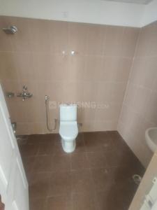 Bathroom Image of 1810 Sq.ft 3 BHK Apartment / Flat for rent in Sushant Golf City Lucknow for Rs. 20000