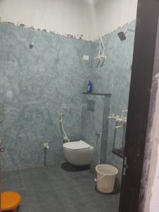 Bathroom Image of 1800 Sq.ft 2 BHK Independent House for rent in Khairati Tola Agra for Rs. 15000