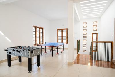 Hall Image of 6000 Sq.ft 4 BHK Independent House for sale in Edappally Kochi for Rs. 37500000