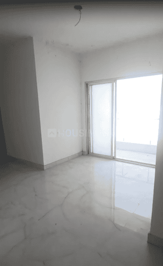 Zamin Property Main Image 1