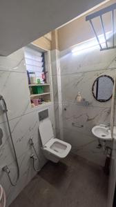 Bathroom Image of 980 Sq.ft 2 BHK Apartment / Flat for sale in Mulund East Mumbai for Rs. 14500000