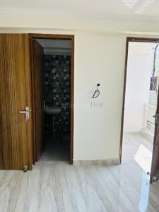 Bedroom Image of 900 Sq.ft 3 BHK Apartment / Flat for sale in Khanpur New Delhi for Rs. 6900000