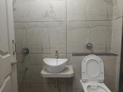 Bathroom Image of 700 Sq.ft 1 BHK Apartment / Flat for sale in Urban BKC Crown, Kurla West Mumbai for Rs. 10200000