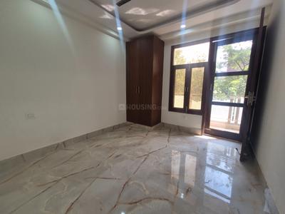 Bedroom Image of 700 Sq.ft 2 BHK Builder Floor for rent in Chhattarpur New Delhi for Rs. 26000