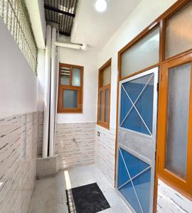 Balcony Image of 1300 Sq.ft 3 BHK Builder Floor for sale in Indirapuram Ghaziabad for Rs. 11000000