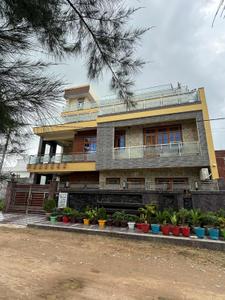 Building Image of 2480 Sq.ft 3 BHK Villa for sale in Sarojini Nagar Lucknow for Rs. 9300000