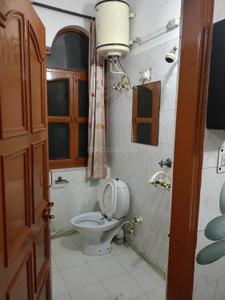 Bathroom Image of 800 Sq.ft 1 BHK Independent House for rent in Sector 19 Noida for Rs. 25000