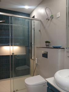Bathroom Image of 2450 Sq.ft 3 BHK Builder Floor for sale in BPTP Amstoria , Sector 102 Gurgaon for Rs. 29500000