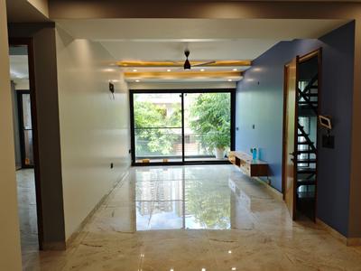 Living Room Image of 10000 Sq.ft 9 BHK Independent House for sale in Sector 122 Noida for Rs. 100000000
