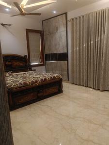 Bedroom Image of 2700 Sq.ft 4 BHK Independent House for rent in Sector 76 Faridabad for Rs. 40000