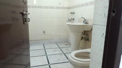 Image of 1750 Sq.ft 3 BHK Apartment / Flat for rent in CGHS Mandakini Apartment, Sector 2 Dwarka, New Delhi for Rs. 43000