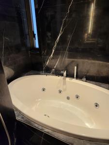 Image of 930 Sq.ft 2 BHK Apartment / Flat for rent in Piramal Aranya, Byculla, Mumbai for Rs. 110034