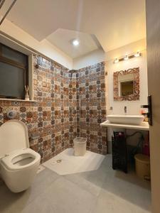 Image of 1200 Sq.ft 2 BHK Apartment / Flat for sale in Maheshwar Prakash Apartment, Santacruz West, Mumbai for Rs. 42300000