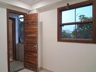 Bedroom Image of 1950 Sq.ft 4.5 BHK Apartment / Flat for sale in JMD Siddhi Vinayak, Sector 73 Noida for Rs. 8500000