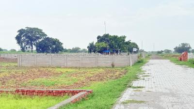 Image of 900 Sq.ft Residential Plot / Land for sale in Kishor Pura, Vrindavan for Rs. 1500000