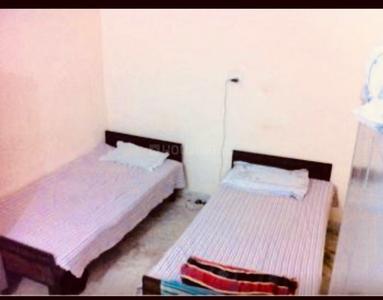 Bedroom Image of saini's pg in Baltana, Panchkula