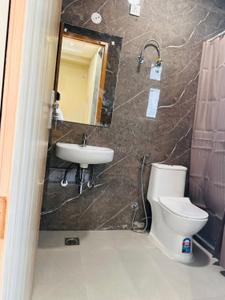 Bathroom Image of 3000 Sq.ft 1 BHK Independent House for rent in HUDA Plot Sector 38, Sector 38 Gurgaon for Rs. 35000