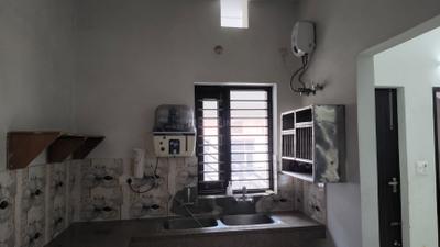 Kitchen Image of 1600 Sq.ft 2 BHK Builder Floor for rent in Veer Colony Bathinda for Rs. 15000