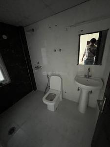 Bathroom Image of 1285 Sq.ft 3 BHK Apartment / Flat for rent in Oasis Venetia Heights, Surajpur Greater Noida for Rs. 21000