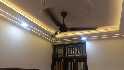 Bedroom Image of 1010 Sq.ft 3 BHK Builder Floor for rent in Sector 16 Rohini New Delhi for Rs. 32000