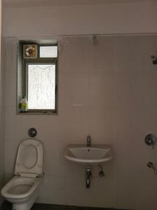 Common Bathroom Image of 1098 Sq.ft 2.5 BHK Apartment / Flat for sale in Lodha Casa Rio, Palava Phase 1 Thane for Rs. 7200000