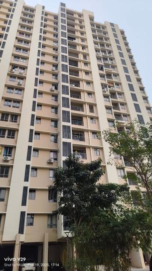 Unimark Lakewood Estate Main Image 1