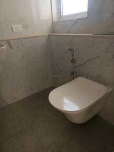 Common Bathroom Image of 1500 Sq.ft 3.5 BHK Apartment / Flat for sale in Lodha Bella Vita, Mohammed Wadi Pune for Rs. 16000000