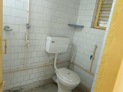 Bathroom Image of 984 Sq.ft 2 BHK Apartment / Flat for sale in Bangur Avenue Kolkata for Rs. 3300000
