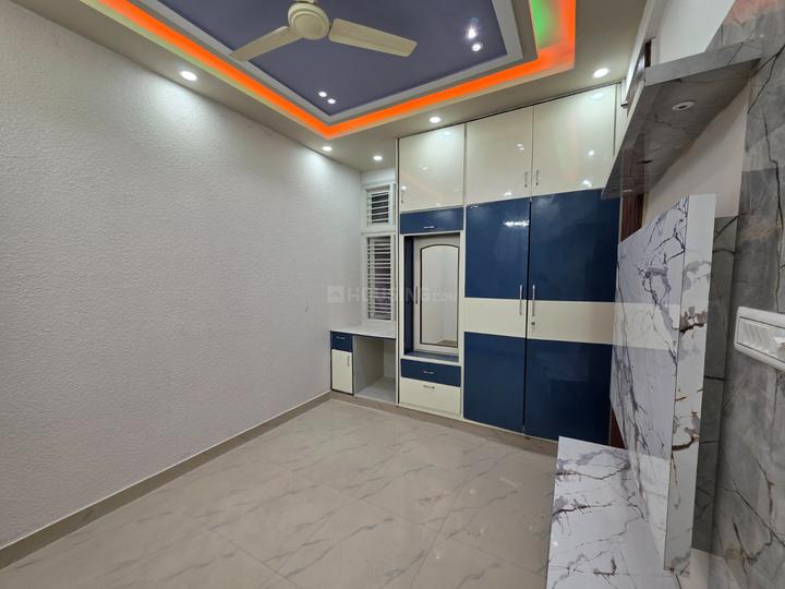 Jp Nagar 5th phase close to Oracle Bedroom 1