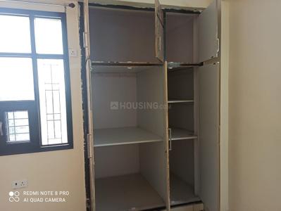 Bedroom Image of 1000 Sq.ft 3 BHK Builder Floor for rent in Sector 23 Dwarka New Delhi for Rs. 18500