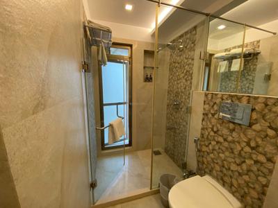 Bathroom Image of 1200 Sq.ft 2 BHK Apartment / Flat for rent in 30 Union Park, Bandra West Mumbai for Rs. 280000