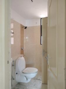 Common Bathroom Image of 1557 Sq.ft 3 BHK Apartment / Flat for sale in Eldeco Mystic Greens, Omicron I Greater Noida for Rs. 17900000