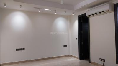 Bedroom Image of 3000 Sq.ft 4 BHK Builder Floor for rent in Safdarjung Enclave New Delhi for Rs. 250000
