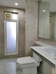 Common Bathroom Image of 1300 Sq.ft 3 BHK Apartment / Flat for rent in Raymond The Address By GS Tower C, Thane West Thane for Rs. 76000