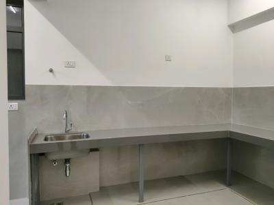 Kitchen Image of 950 Sq.ft 2 BHK Apartment / Flat for sale in Piramal Vaikunth Cluster 2, Thane West Thane for Rs. 14800000