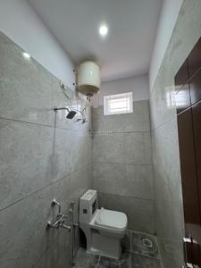 Bathroom Image of 800 Sq.ft 2 BHK Independent House for rent in Basavanapura Bengaluru for Rs. 25000