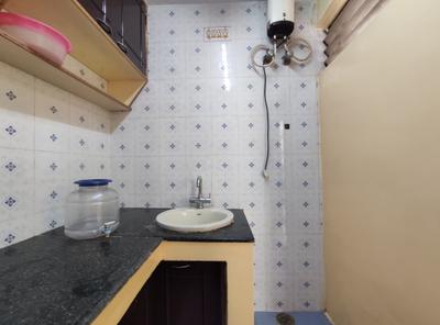 Bathroom Image of 450 Sq.ft 1 RK Independent House for rent in Shivaji Nagar Bengaluru for Rs. 15000
