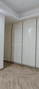 Bedroom Image of 2310 Sq.ft 4 BHK Apartment / Flat for rent in Wave Veridia, Wave City Ghaziabad for Rs. 75000