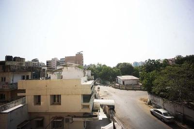 Balcony Image of 1098 Sq.ft 3 BHK Apartment / Flat for sale in Paldi Ahmedabad for Rs. 10500000
