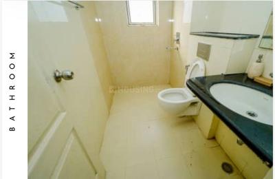 Bathroom Image of 1400 Sq.ft 2.5 BHK Apartment / Flat for sale in Godrej 101, Sector 79 Gurgaon for Rs. 18200000
