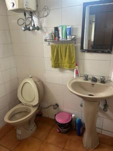 Bathroom Image of 1264 Sq.ft 3 BHK Apartment / Flat for sale in Hiland Park, Santoshpur Kolkata for Rs. 11000000