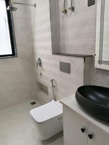 Common Bathroom Image of 4500 Sq.ft 4 BHK Builder Floor for sale in DLF Phase 2 Gurgaon for Rs. 67000000